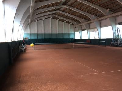 Tennishalle wieder geöffnet